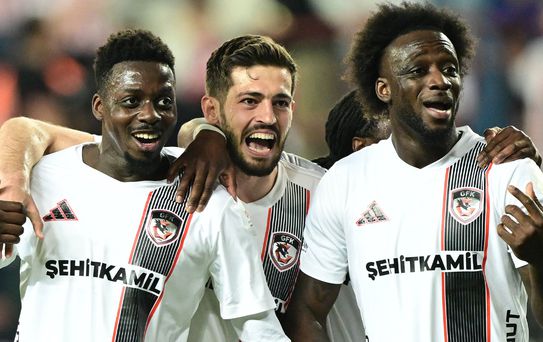 Gaziantep FK, Antalyaspor'a fena patladı