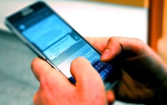 Kadın futbolculara uygunsuz mesaj göndermesinin bedeli ağır oldu