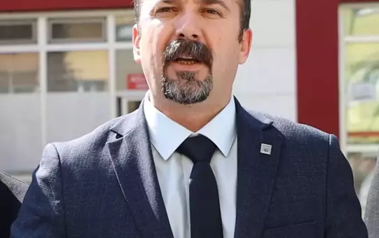 Atatürk'e Hakaret İddiasıyla Öğretmen Gözaltına Alındı