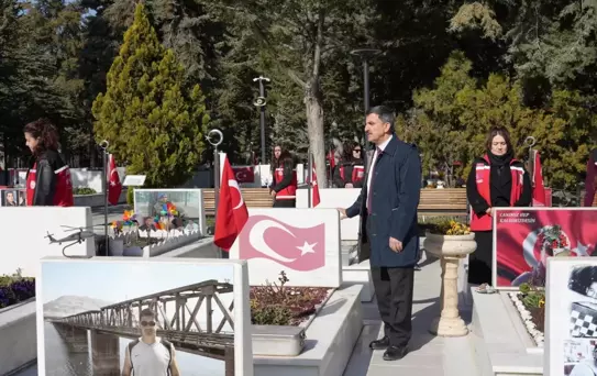 Aile ve Sosyal Hizmetler Bakanlığı'ndan Ankara'da şehitlik ziyareti