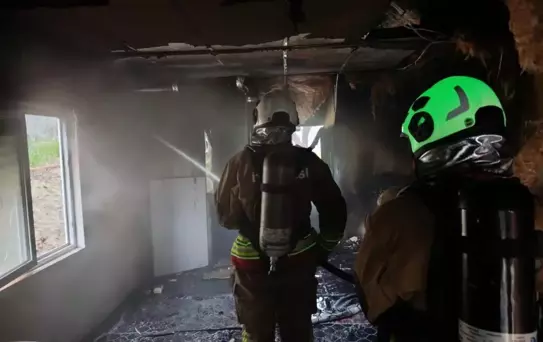 Hatay'da Yangın: Müstakil Ev Kullanılamaz Hale Geldi