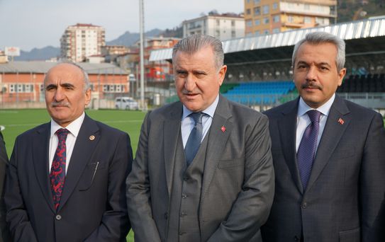 Bakan Bak Rize'de Spor Yatırımlarını İnceledi