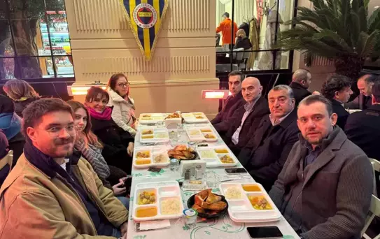 Fenerbahçeliler Derneği'nde İftar Buluşması