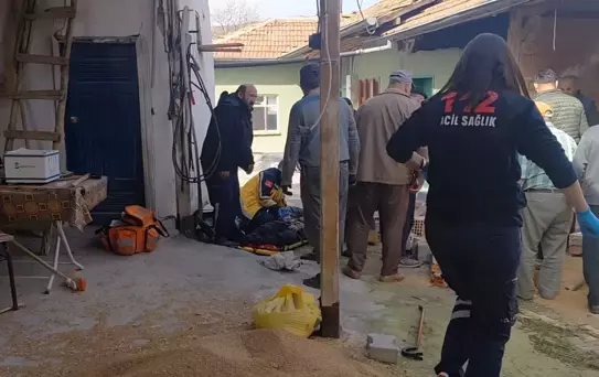 Çorum'da Depo Çöktü: İki Kardeş Yaralı