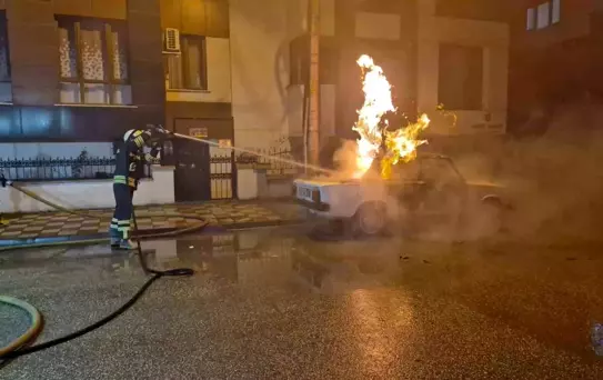 Eskişehir'de LPG'li Araç Yangını Paniğe Sebep Oldu