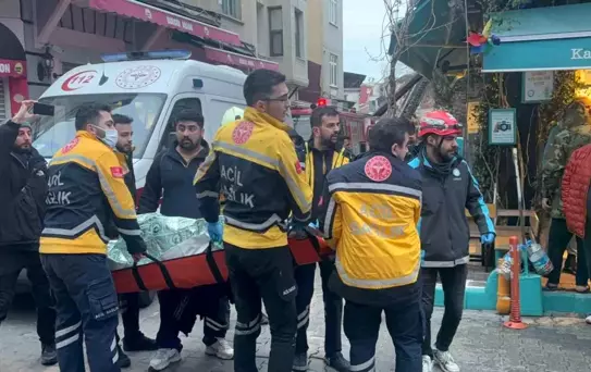 Fatih'te Yangın: 1 Ölü, 7 Yaralı