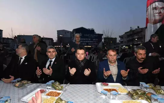 Osmangazi'de Gönül sofrası Bağlarbaşı'nda kuruldu