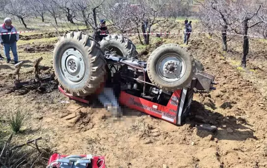 Bilecik'te Traktör Devrildi, Sürücü Hayatını Kaybetti