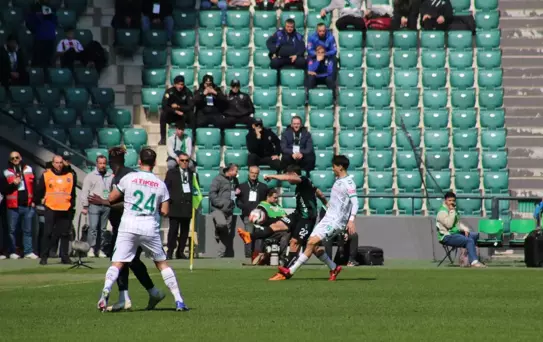 Kocaelispor, Konyaspor'a 2-1 Mağlup