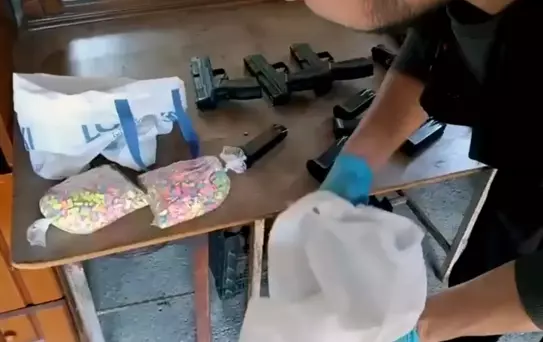 Adana'da Uyuşturucu Operasyonu: İki Tutuklama