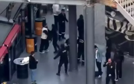 Bursa AVM'sinde Kavga Büyümeden Sonlandırıldı