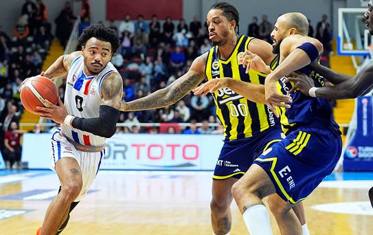 Büyükçekmece-Fenerbahçe maçında olay: Başkanın talimatıyla kadın ve çocuklar darp edildi