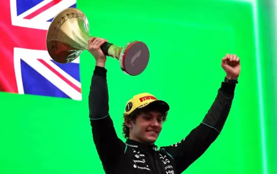 Kimi Antonelli Çin Grand Prix'sini Kazandı