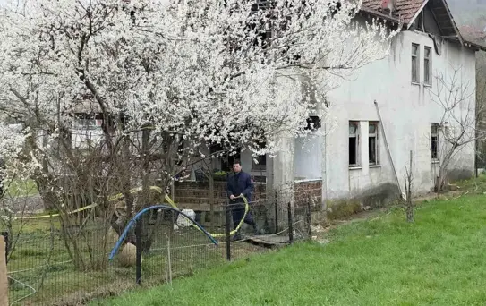 Düzce'de Yangında 75 Yaşındaki Kadın Hayatını Kaybetti