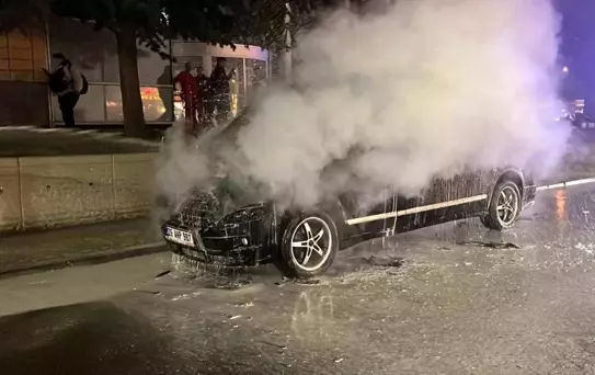 Eskişehir'de Minibüs Yangını Panik Yarattı