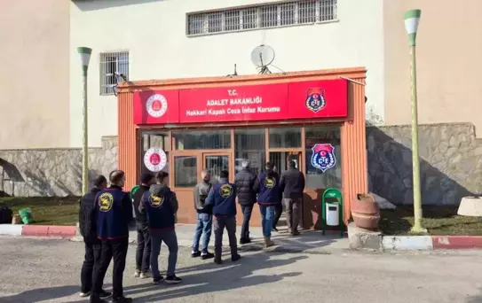 Hakkari'de 5 Cinayet Zanlısı Tutuklandı