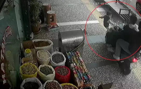 Ehliyetsiz Sürücü Çocuğa Çarptı