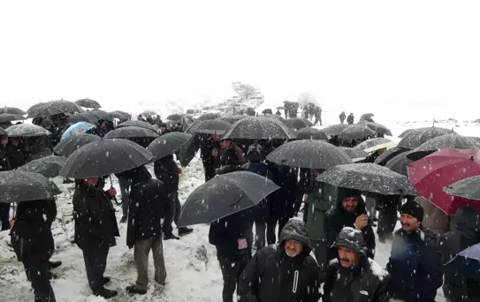 Tatvan'da Feci Kaza: 3 Kişi Hayatını Kaybetti