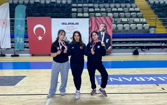 Köyceğizli Sporcular Bilek Güreşi'nde İlk Madalyalarını Aldı