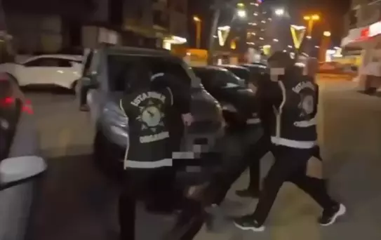 Pendik'te Silah Ticareti Operasyonu