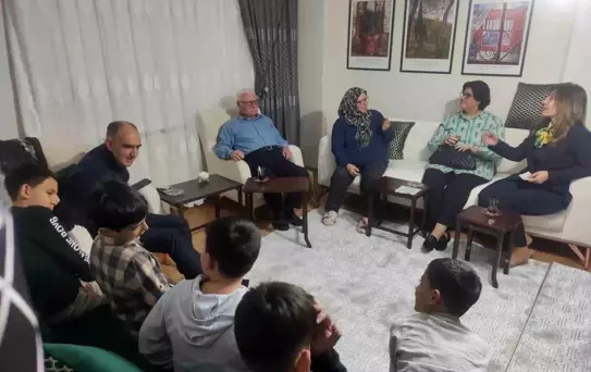 Şehit ailesi ile devlet korumasındaki çocuklar aynı sofrada buluştu