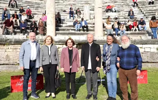 Thales'in kenti Miletos'ta 'Matematik ve Umut' temalı buluşma gerçekleştirildi