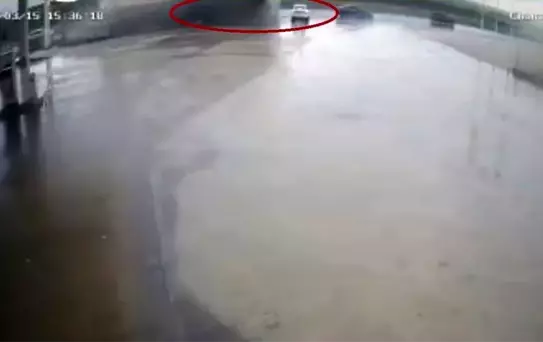 Diyarbakır'da Tırın Devrildiği Kaza