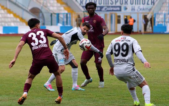 Erzurumspor Hatayspor'u 3-0 Yendi