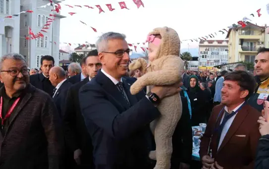 Sağlık Bakanı Memişoğlu: 'Cumhurbaşkanımız Recep Tayyip Erdoğan'ın liderliğinde gece gündüz demeden halkımıza hizmet etmeye çalışıyoruz'