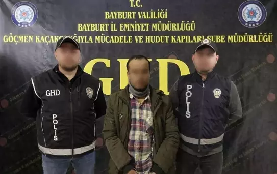 Bayburt'ta Göçmen Kaçakçılığı Operasyonu
