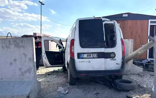 Niğde'de Trafik Kazası: Sürücü Hayatını Kaybetti