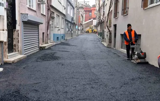 Osmangazi Belediyesi'nden Yeşilova mahallesi'ne yeni asfalt