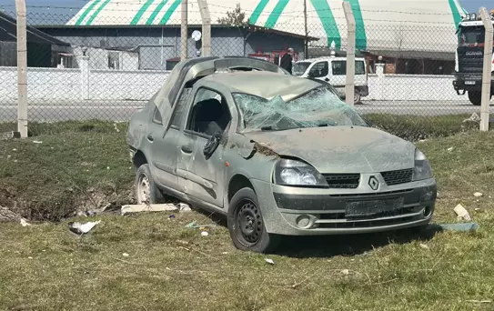 Takla Atan Araç Sürücüsü Yaralandı