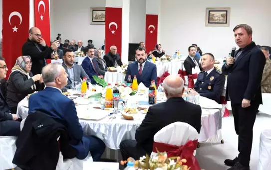 Vali Aydoğdu, Erzincan'da şehit aileleri ve gazilerle iftarda buluştu