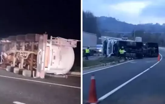 Virajı alamayan çimento tankeri devrildi! 1 yaralı