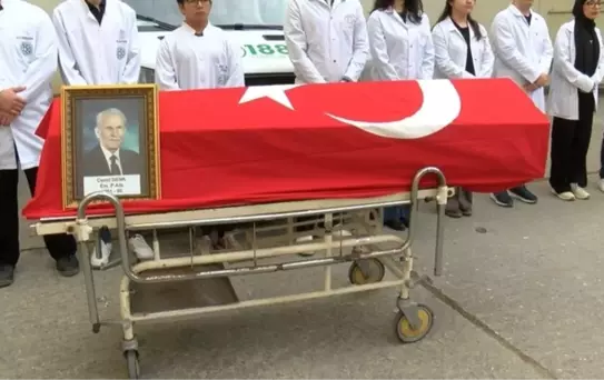 Bursa'da 6 yıl tıp eğitiminde kullanılan emekli albayın naaşı ailesine teslim edildi