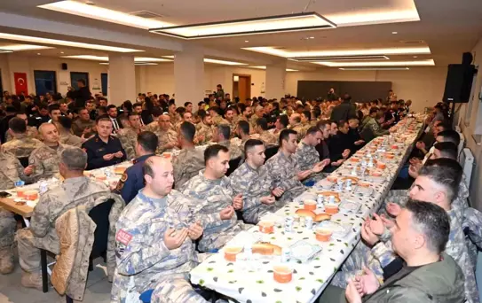 Çanakkale Zaferi Gününde güvenlik güçleri iftarda buluştu