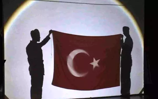 Karaman'da Çanakkale Zaferi'nin 111. yılına özel gölge tiyatrosu