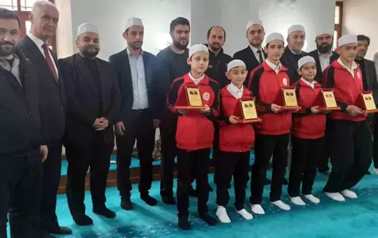 Devrek'te Küçük Hafızlara Ödül