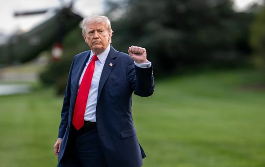 Trump'tan Hürmüz Boğazı Uyarısı