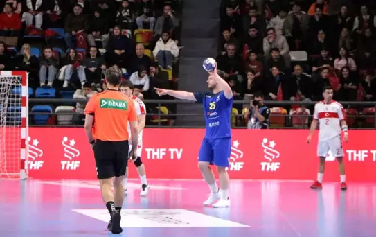 A Milli Hentbol Takımı Romanya'ya Yenildi