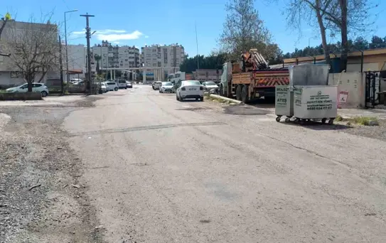 Antalya'da Motosiklet Kazası: Genç Hayatını Kaybetti