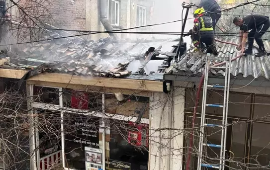 Buharkent'te iş yeri yangını