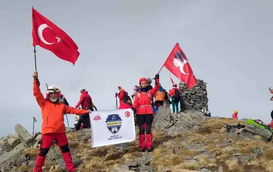 Demircili dağcılar Kaz Dağlarına tırmandı