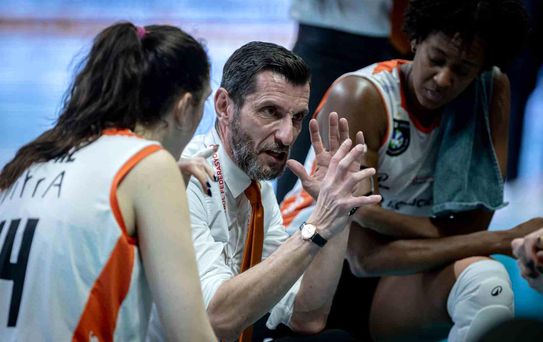 Eczacıbaşı Dynavit Dörtlü Finale Yükseldi