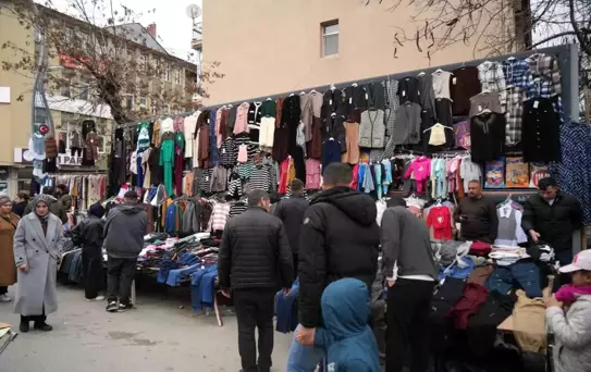 Muş'ta bayram pazarında arefe yoğunluğu