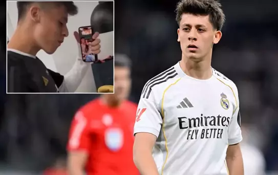 Telefon duvar kağıdı bomba! Her gören ''Aferin Arda!'' diyor