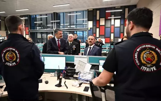 Bakan Yardımcısı Çelik'ten bayramda görev başındaki personele ziyaret