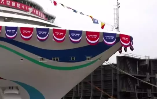 Çin’in İkinci Büyük Kruvaziyeri Rıhtıma İndirildi