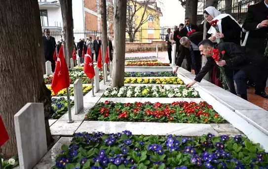 Kocaeli'de bayramda şehitliklerde dualar edildi